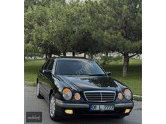 Ünlütürk_MERCEDES E 200/EMSALSİZ TEMİZLİKTE/270 BİN'KM'OTOMATİK