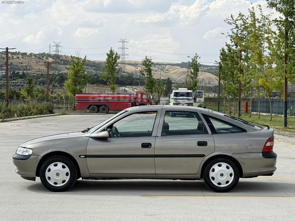 MİSER OTOMOTİV/1996 MODEL VECTRA DEĞİŞENSİZ 2 PARÇA BOYALI