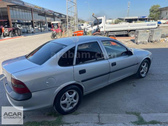 ORJİNAL KİLOMETRELİ OPEL VECTRA