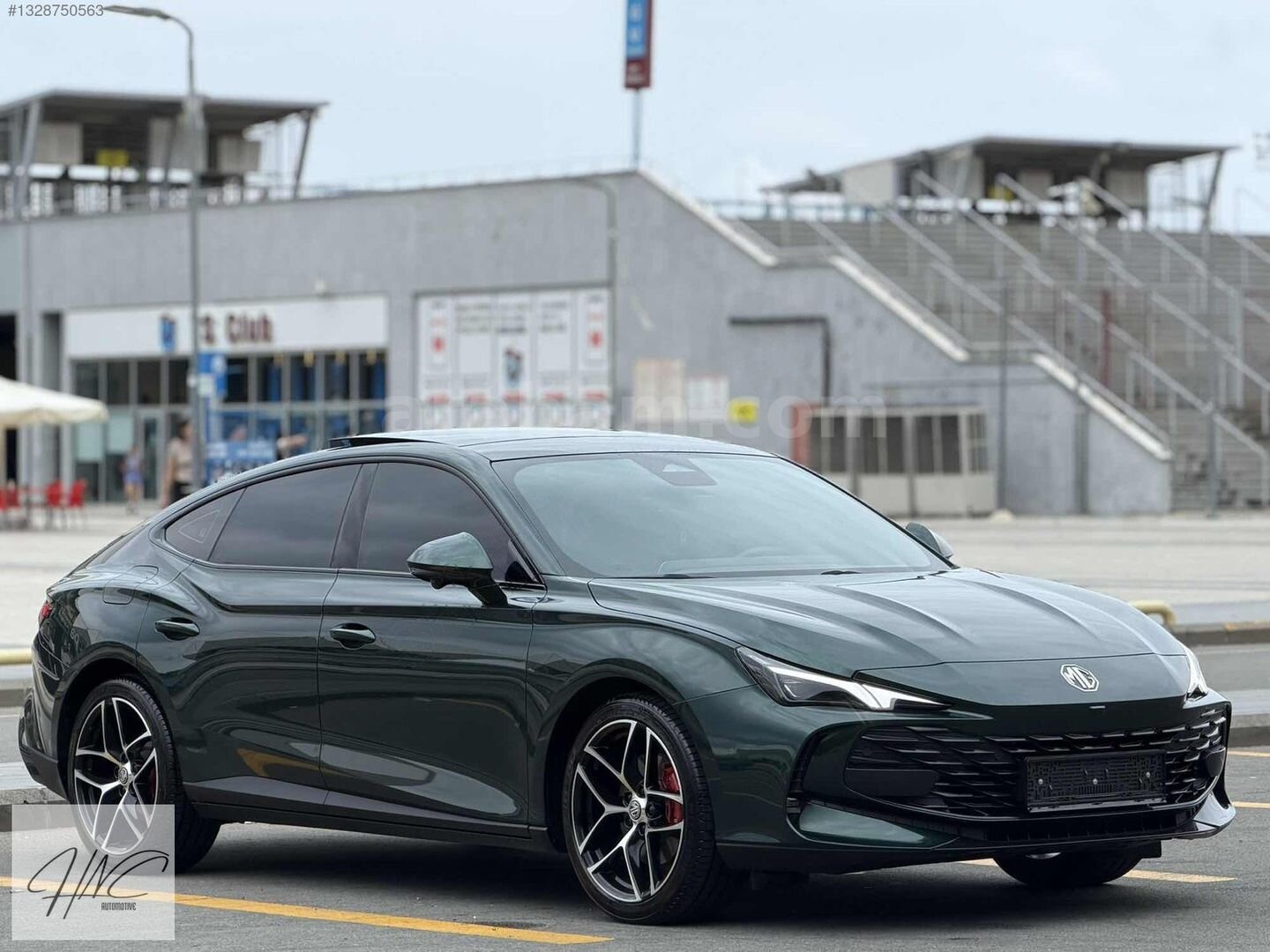 Galeriden MG MG7 1.5 Excellence Red Edition 2025 Model Trabzon 9.000 km Yeşil 7