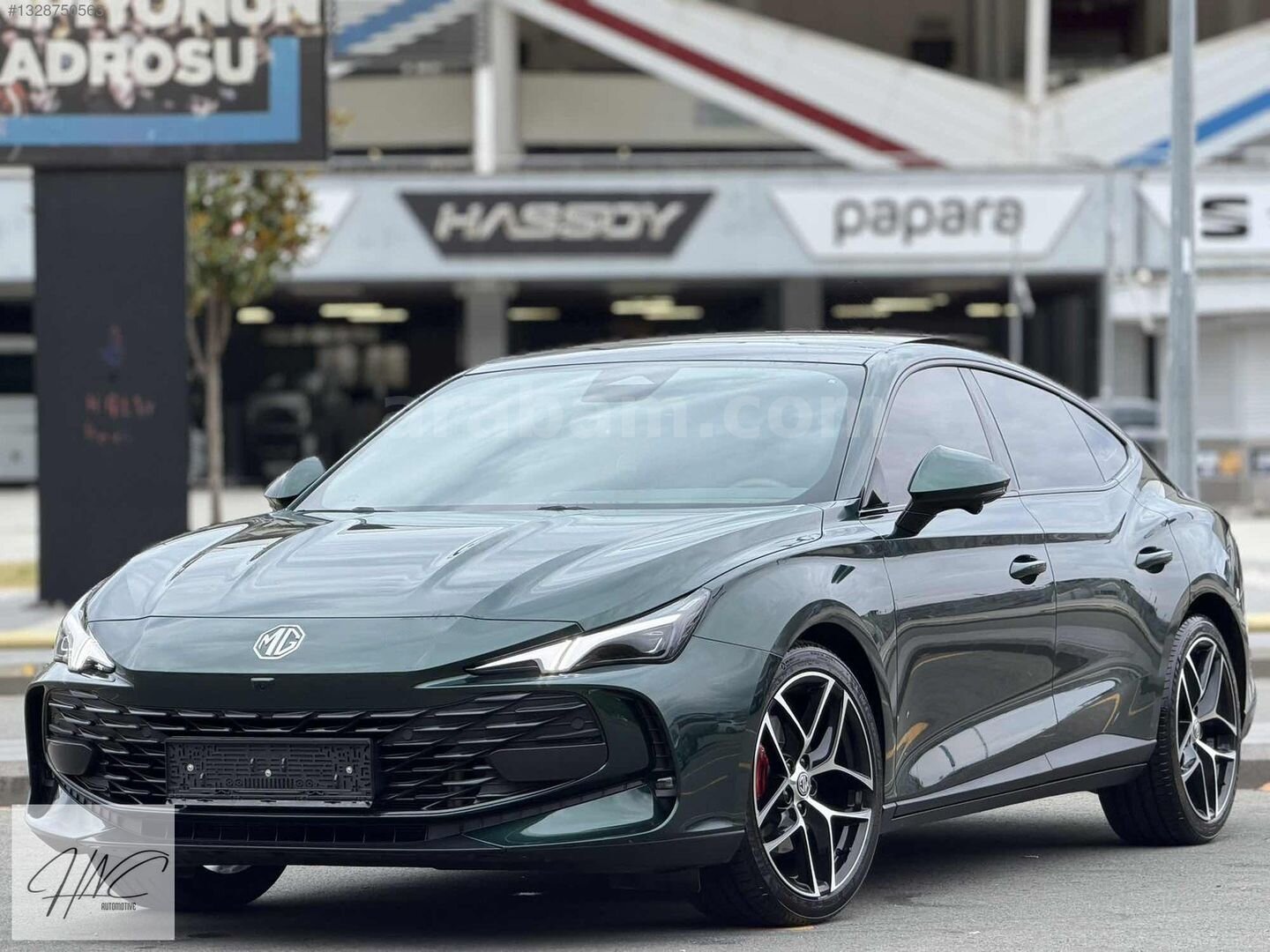 Galeriden MG MG7 1.5 Excellence Red Edition 2025 Model Trabzon 9.000 km Yeşil 3