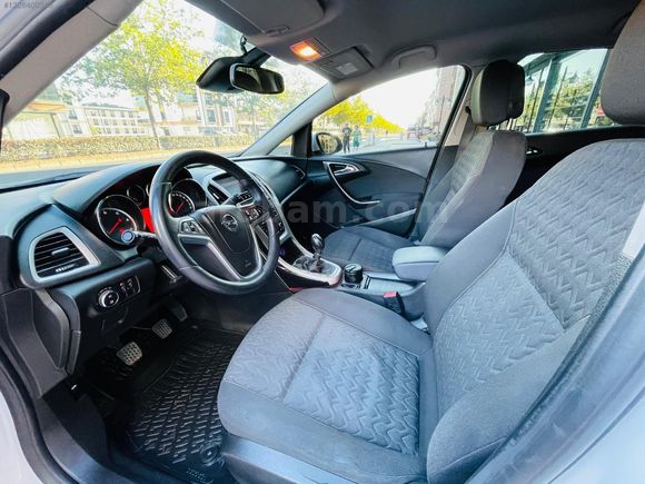 OPEL ASTRA J 1.3 CDTİ ENJOY ACTİVE DEĞİŞENSİZ