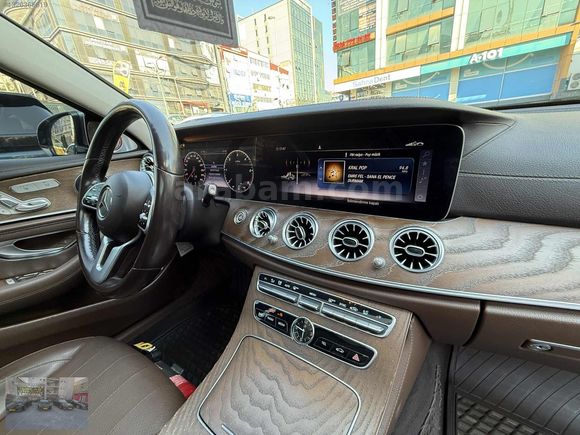 HATASIZ BOYASIZ TRAMERSİZ E200d SERVİS BAKIMLI İLK SAHİBİNDEN