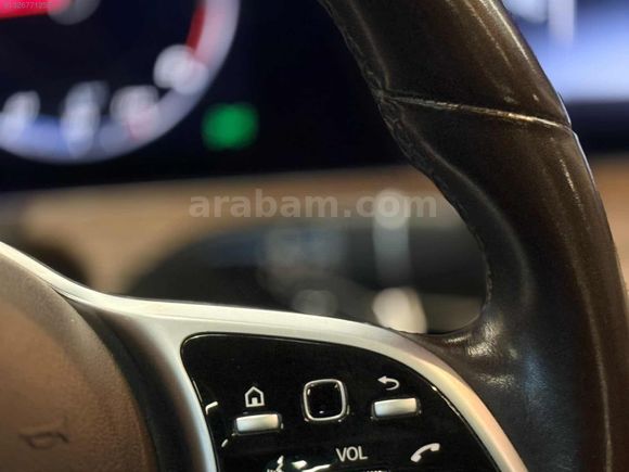 FLİES MOTORS'DAN E200 D 175'BİN KM CAMTAVAN+ÇİFTHAFIZA+COMMAND