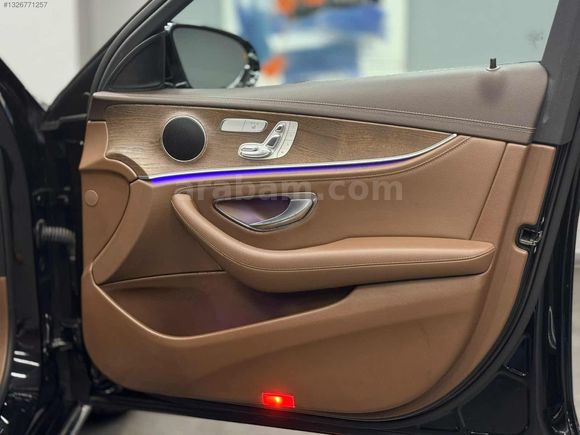 FLİES MOTORS'DAN E200 D 175'BİN KM CAMTAVAN+ÇİFTHAFIZA+COMMAND