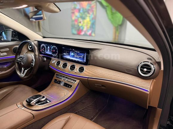 FLİES MOTORS'DAN E200 D 175'BİN KM CAMTAVAN+ÇİFTHAFIZA+COMMAND