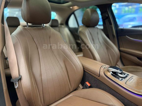 FLİES MOTORS'DAN E200 D 175'BİN KM CAMTAVAN+ÇİFTHAFIZA+COMMAND