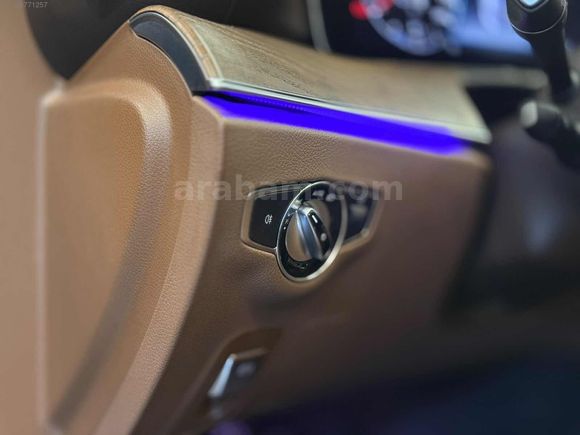 FLİES MOTORS'DAN E200 D 175'BİN KM CAMTAVAN+ÇİFTHAFIZA+COMMAND