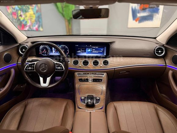 FLİES MOTORS'DAN E200 D 175'BİN KM CAMTAVAN+ÇİFTHAFIZA+COMMAND