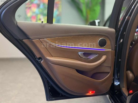 FLİES MOTORS'DAN E200 D 175'BİN KM CAMTAVAN+ÇİFTHAFIZA+COMMAND