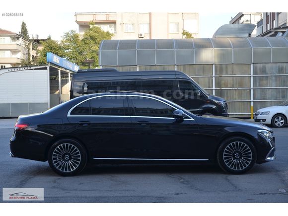 EKSPRES PLAZA'DAN 2022 MERCEDES E 200 d EXCLUSİVE