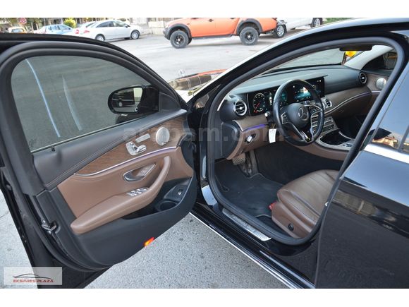 EKSPRES PLAZA'DAN 2022 MERCEDES E 200 d EXCLUSİVE