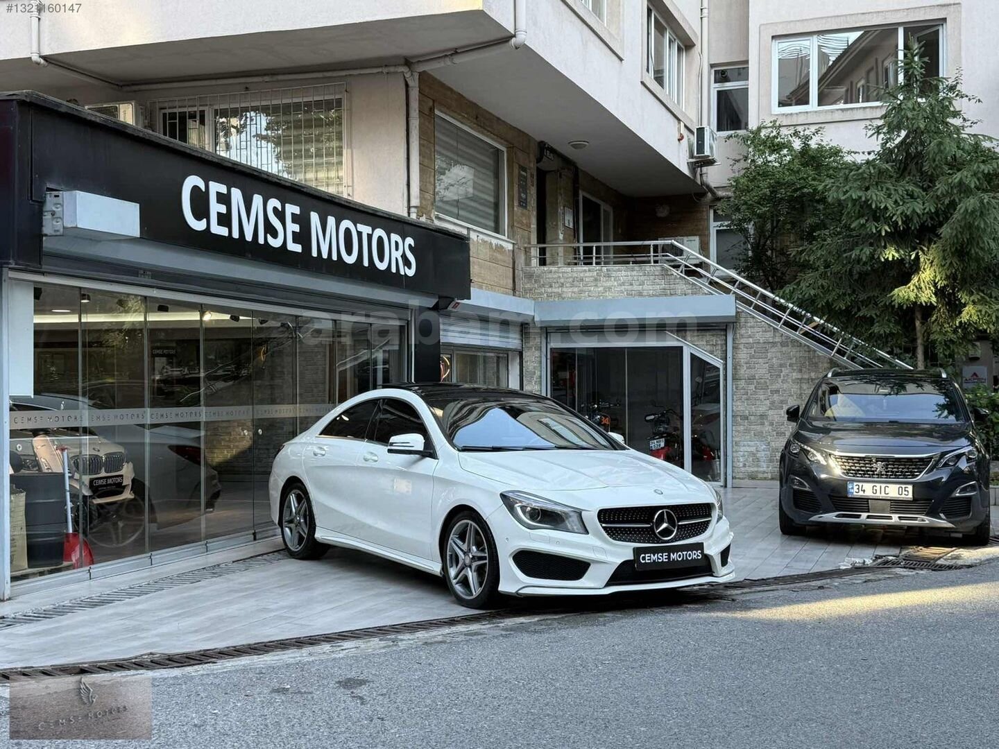 Galeriden Mercedes - Benz CLA 200 AMG 2016 Model İstanbul 177.000 km Beyaz 3