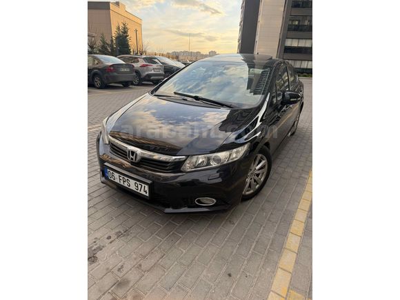 Sahibinden Honda Civic 1.6i VTEC Eco Elegance 2013 Model 