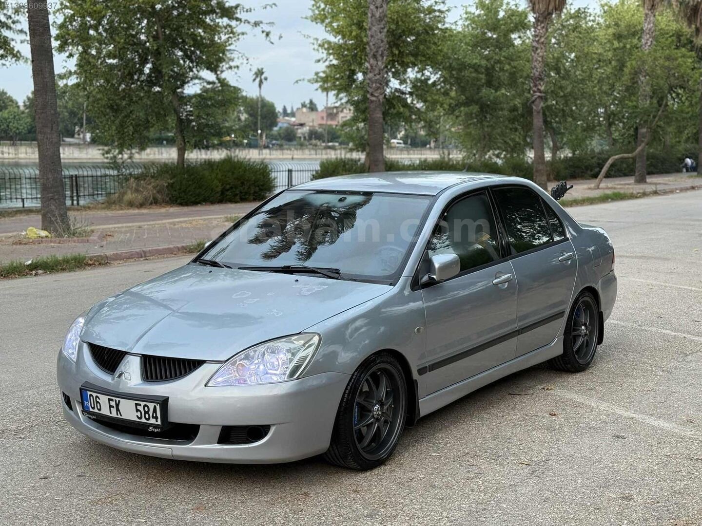 Galeriden Mitsubishi Lancer 1.6 Invite 2004 Model Adana 290.000 km Gri 4
