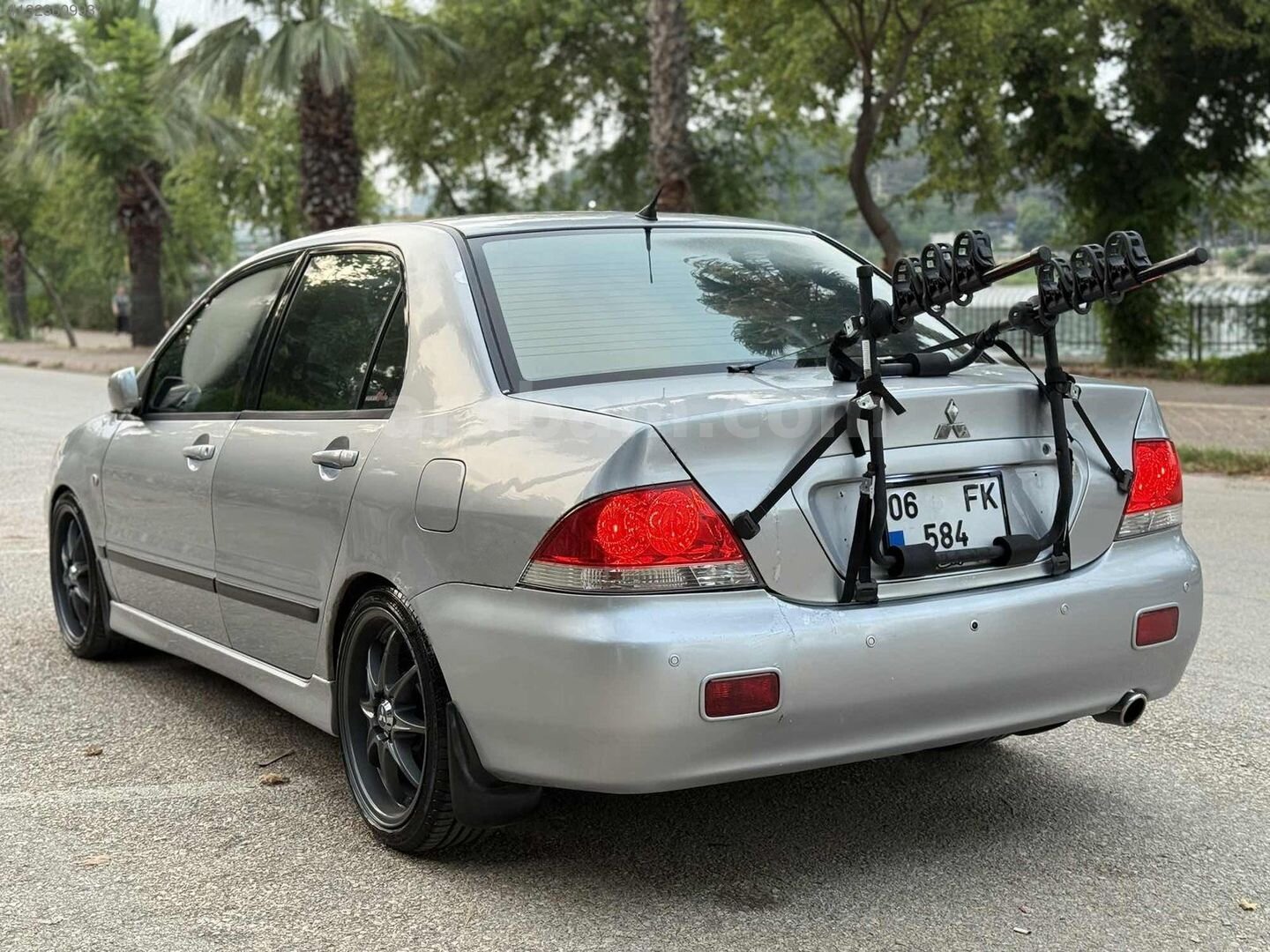 Galeriden Mitsubishi Lancer 1.6 Invite 2004 Model Adana 290.000 km Gri 5