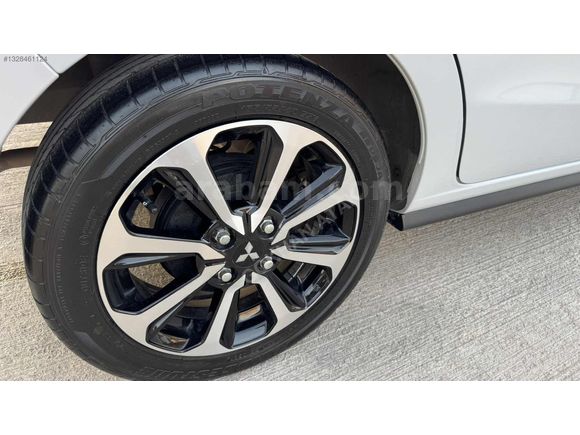 HATASIZ BOYASIZ OTOMATİK 12.800 KM SERVİS BAKIMLI