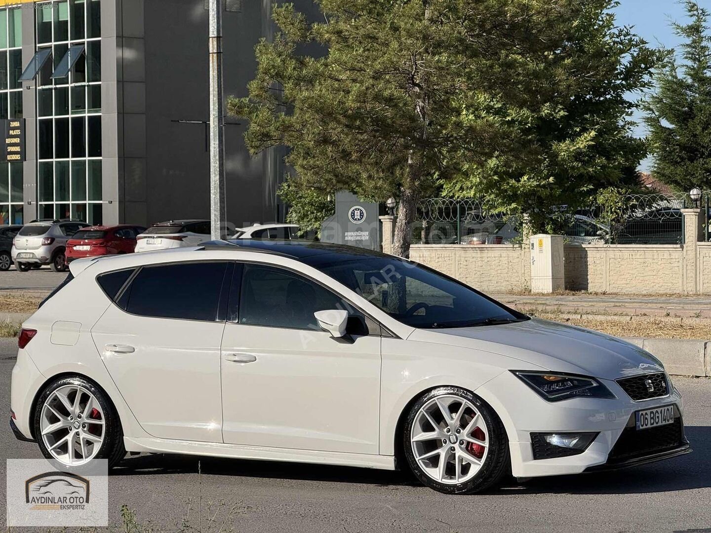 Galeriden Seat Leon 1.4 TSI FR 2015 Model Kütahya 173.000 km Beyaz 3