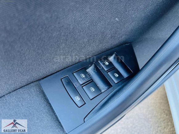 GALLERY UÇAR'dan-2020-DEĞİŞENSİZ-OPEL-ASTRA-1.4T-EDİTİONPLUS-140