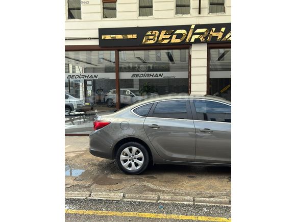 BEDİRHAN OTOMOTİV'DEN 2019 OPEL / ASTRA /1.4T / EDİTİON PLUS