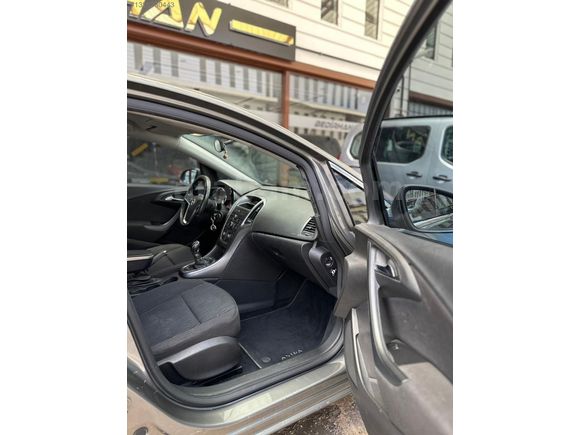BEDİRHAN OTOMOTİV'DEN 2019 OPEL / ASTRA /1.4T / EDİTİON PLUS