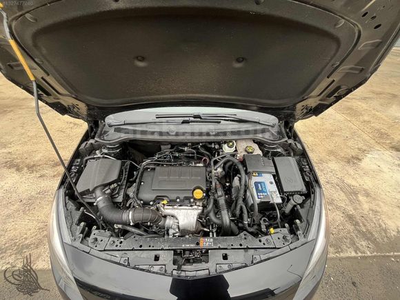 OPEL ASTRA 1.4 TURBO HATASIZ VERGİ LEV. 800 BİN KREDİ İMKANI