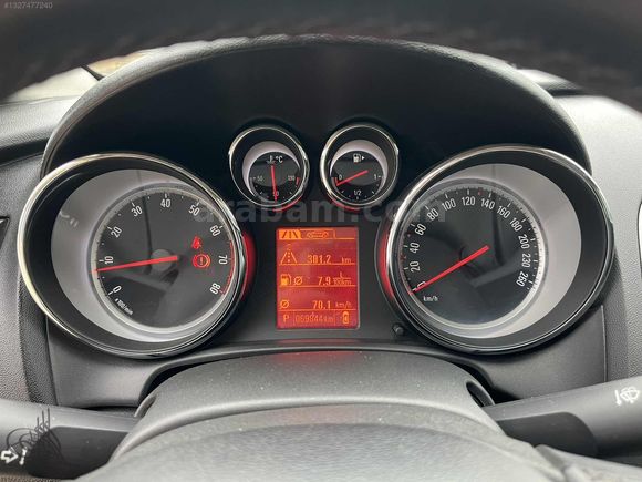 OPEL ASTRA 1.4 TURBO HATASIZ VERGİ LEV. 800 BİN KREDİ İMKANI