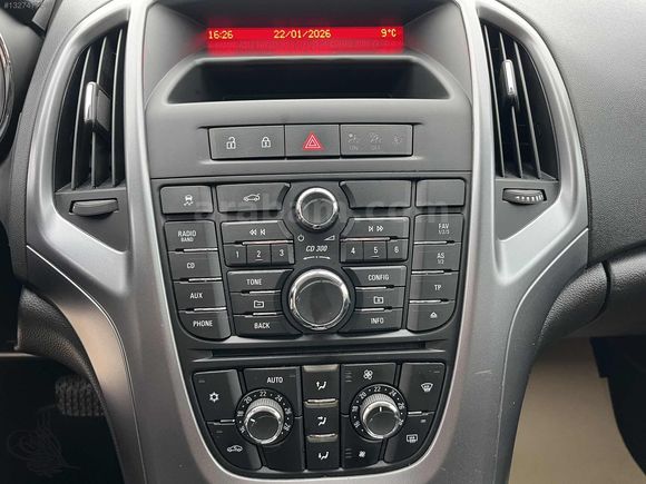 OPEL ASTRA 1.4 TURBO HATASIZ VERGİ LEV. 800 BİN KREDİ İMKANI