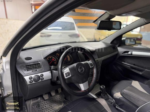 ÖZCAN OTOMOTİV den Bakımlı Aile arabası