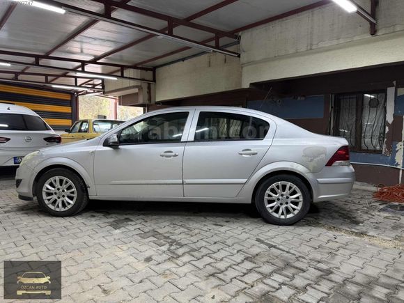 ÖZCAN OTOMOTİV den Bakımlı Aile arabası