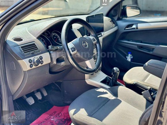 ARICI OTOMOTİV'DEN TEMİZ OPEL ASTRA