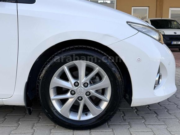 OTOBER 2013 TOYOTA AURİS PREMİUM CAM TAVAN