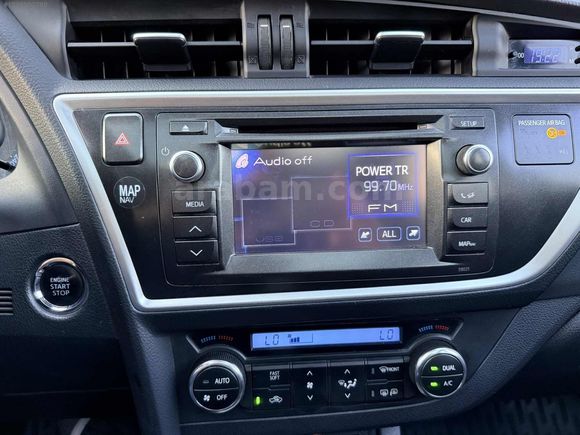OTOBER 2013 TOYOTA AURİS PREMİUM CAM TAVAN
