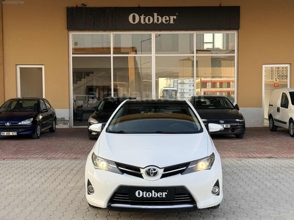 OTOBER 2013 TOYOTA AURİS PREMİUM CAM TAVAN
