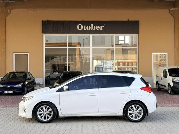 OTOBER 2013 TOYOTA AURİS PREMİUM CAM TAVAN