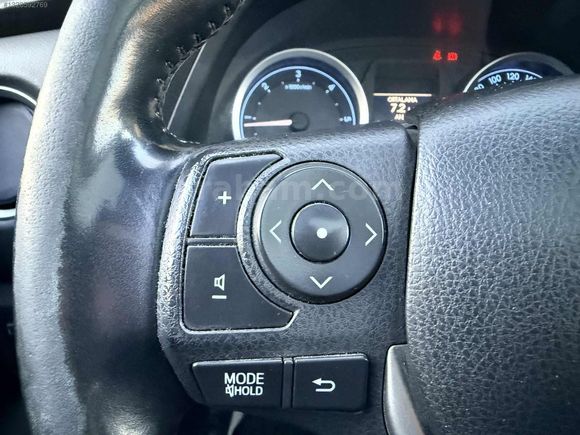 OTOBER 2013 TOYOTA AURİS PREMİUM CAM TAVAN