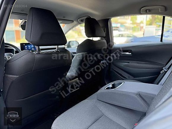 2024 COROLLA 1.5 VİSİON PLUS GSR 48 BİN KM'DE GARANTİLİ