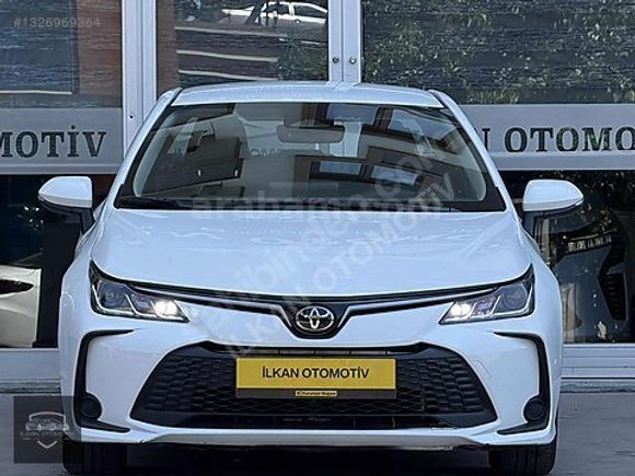 2024 COROLLA 1.5 VİSİON PLUS GSR 48 BİN KM'DE GARANTİLİ