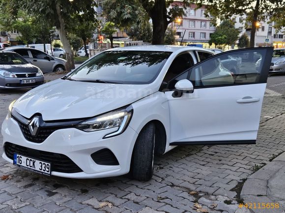 RENAULT CLIO 1.0 SCe JOY