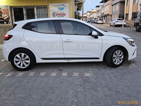 RENAULT CLIO 1.0 SCe JOY
