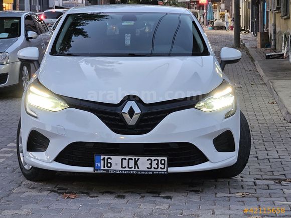 RENAULT CLIO 1.0 SCe JOY
