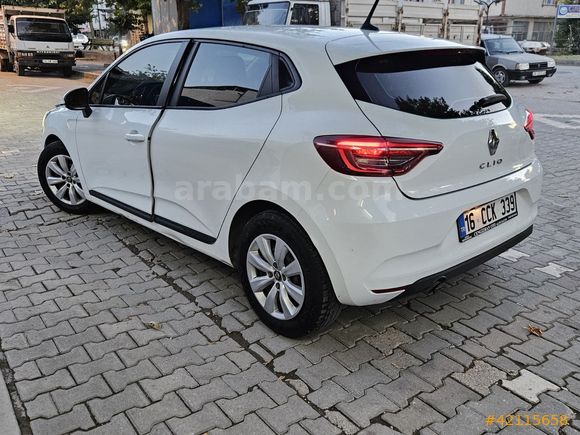 RENAULT CLIO 1.0 SCe JOY