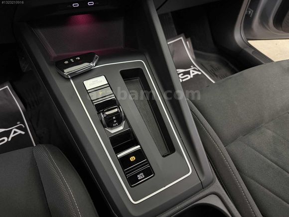 OTOMATİK NARDO GRİ CAM TAVANLI GOLF 8