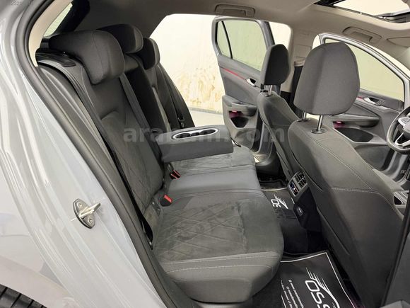 OTOMATİK NARDO GRİ CAM TAVANLI GOLF 8