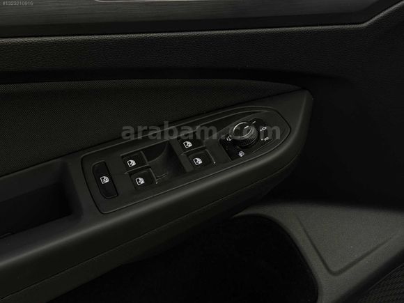 OTOMATİK NARDO GRİ CAM TAVANLI GOLF 8