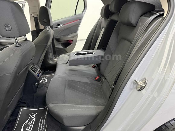 OTOMATİK NARDO GRİ CAM TAVANLI GOLF 8
