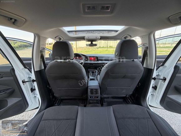 ÜNLÜ GRUP TAN 2023 VW GOLF STYLE CAM TAVAN HATASIZ