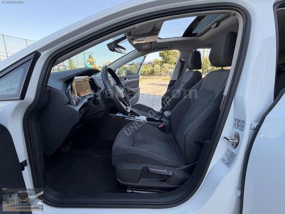 ÜNLÜ GRUP TAN 2023 VW GOLF STYLE CAM TAVAN HATASIZ