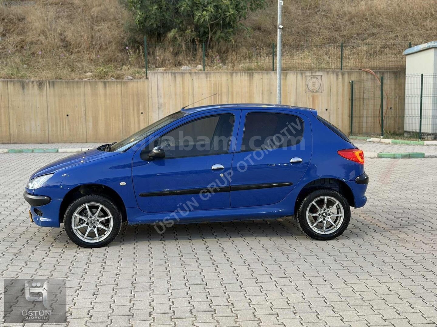 Galeriden Peugeot 206 1.4 XR 2000 Model Bursa 256.000 km Mavi 6