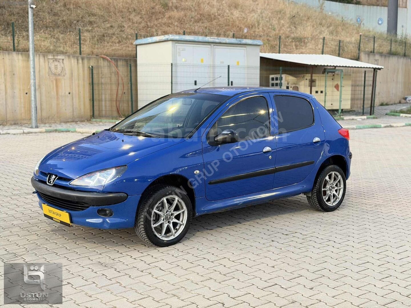 Galeriden Peugeot 206 1.4 XR 2000 Model Bursa 256.000 km Mavi 5